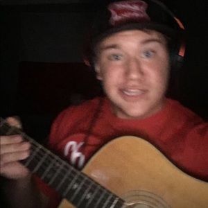 Meet your Posher, Cameron